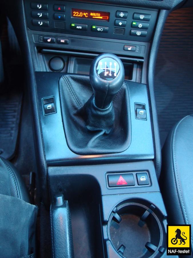 2004 BMW 3-serie, 320d 150Hk NAVI/SKINN/XENON/TAKLUKE/PDC, 222192km