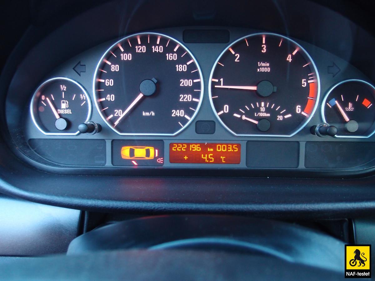 2004 BMW 3-serie, 320d 150Hk NAVI/SKINN/XENON/TAKLUKE/PDC, 222192km