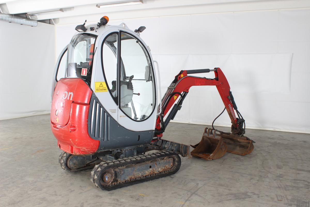 Neuson 1502/1503 RVD 1700kg