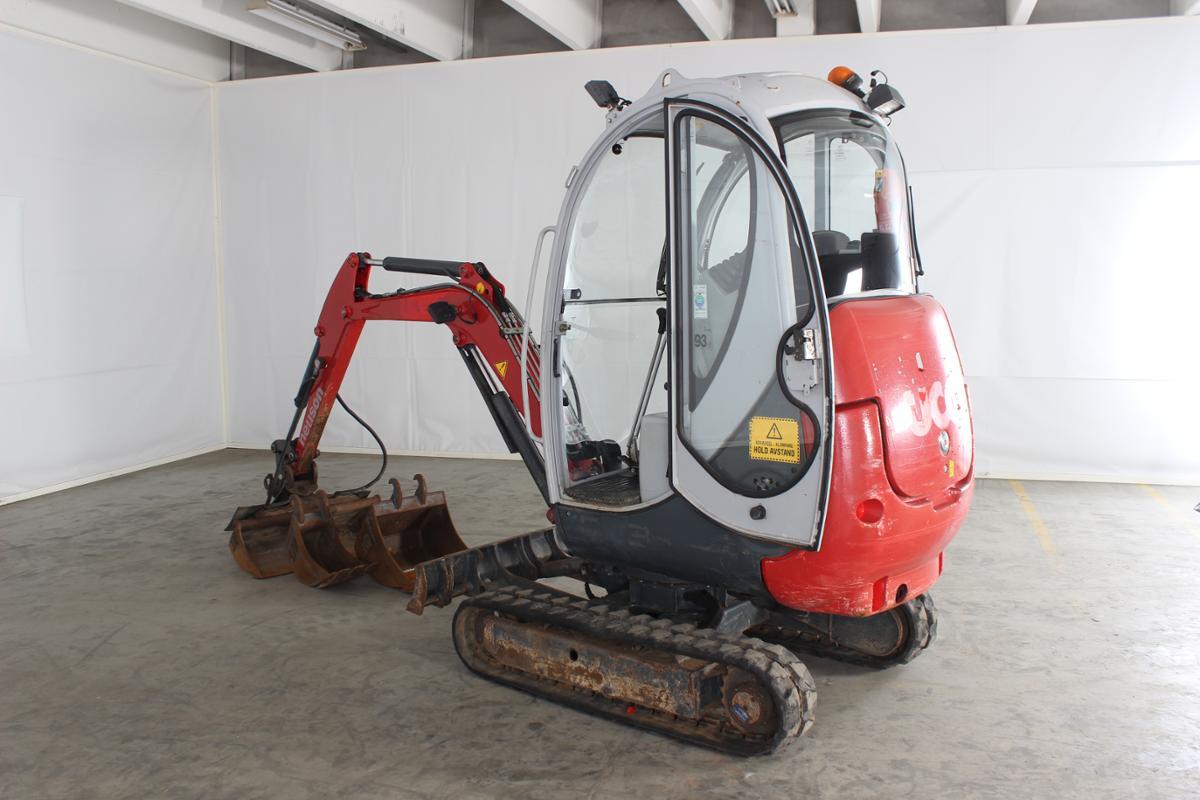 Neuson 1502/1503 RVD 1700kg