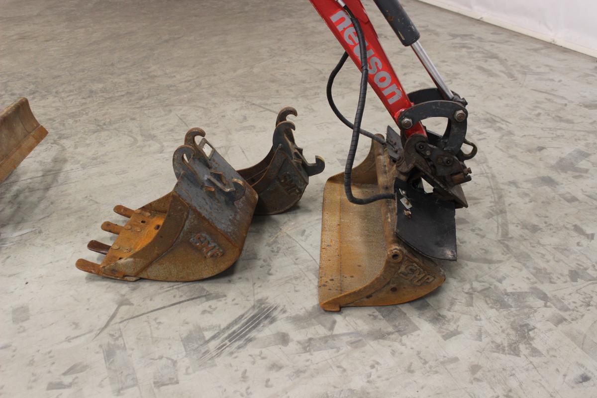 Neuson 1502/1503 RVD 1700kg