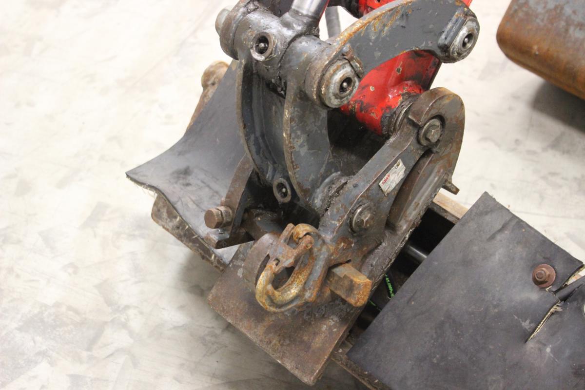 Neuson 1502/1503 RVD 1700kg